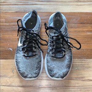 Men’s size 6.5 Nike Free RN Flyknit